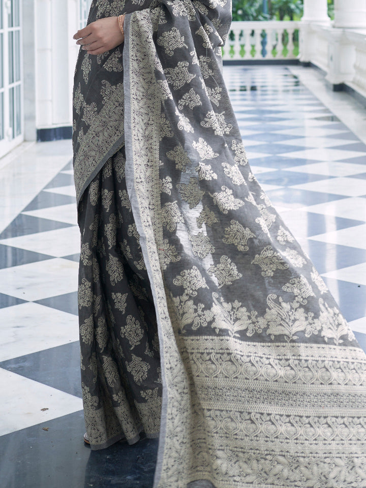 Lucknowi Saree