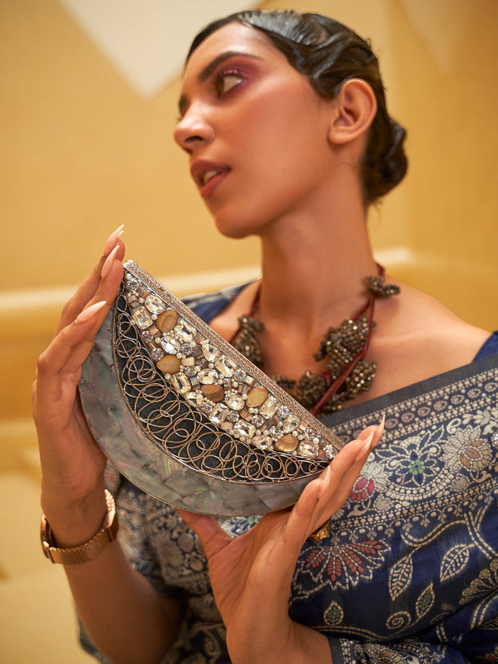 Lucknowi Saree