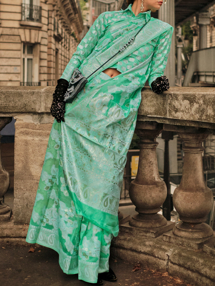 Lucknowi Saree