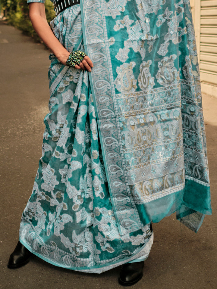 Lucknowi Saree