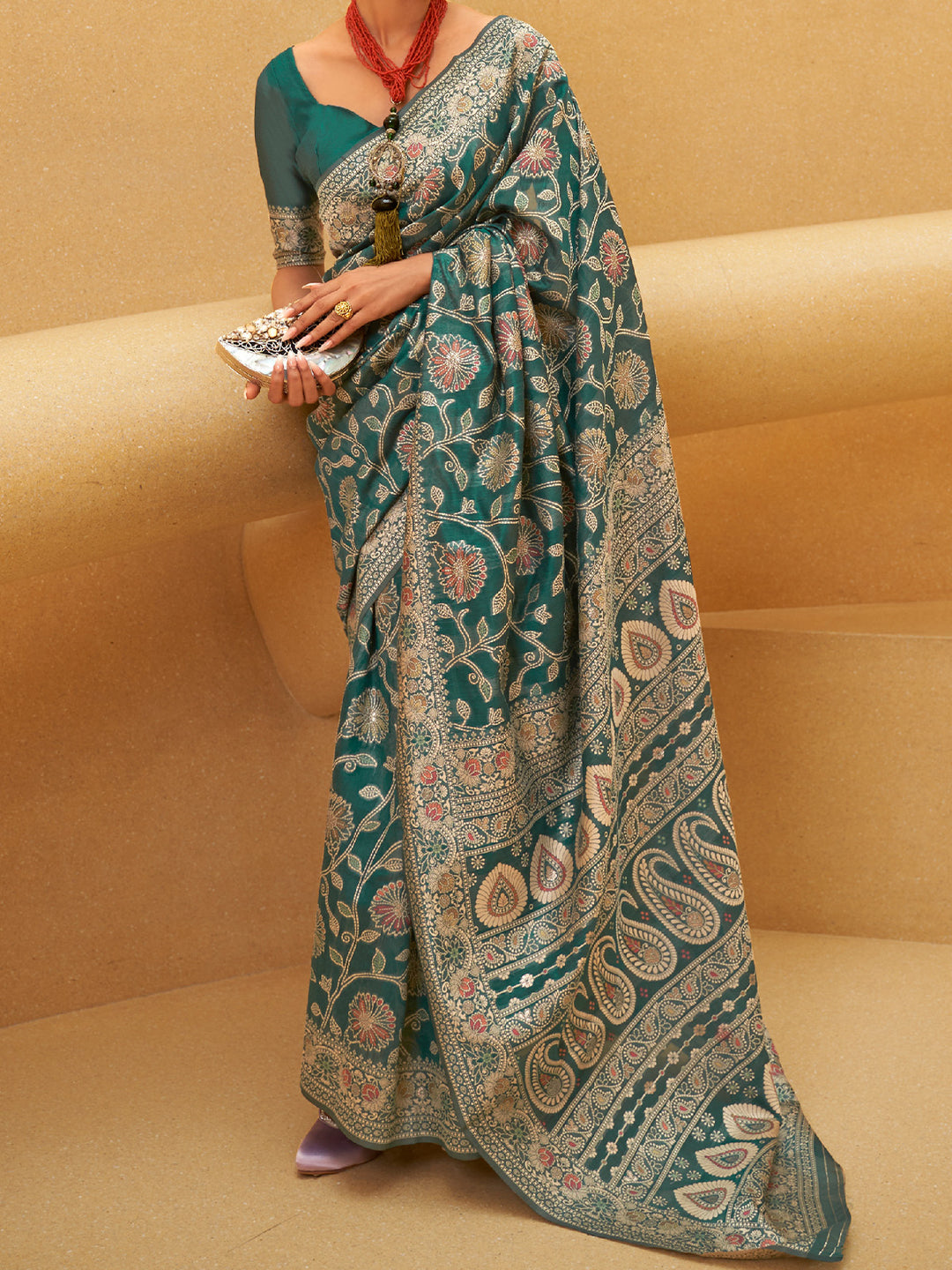 Lucknowi Saree