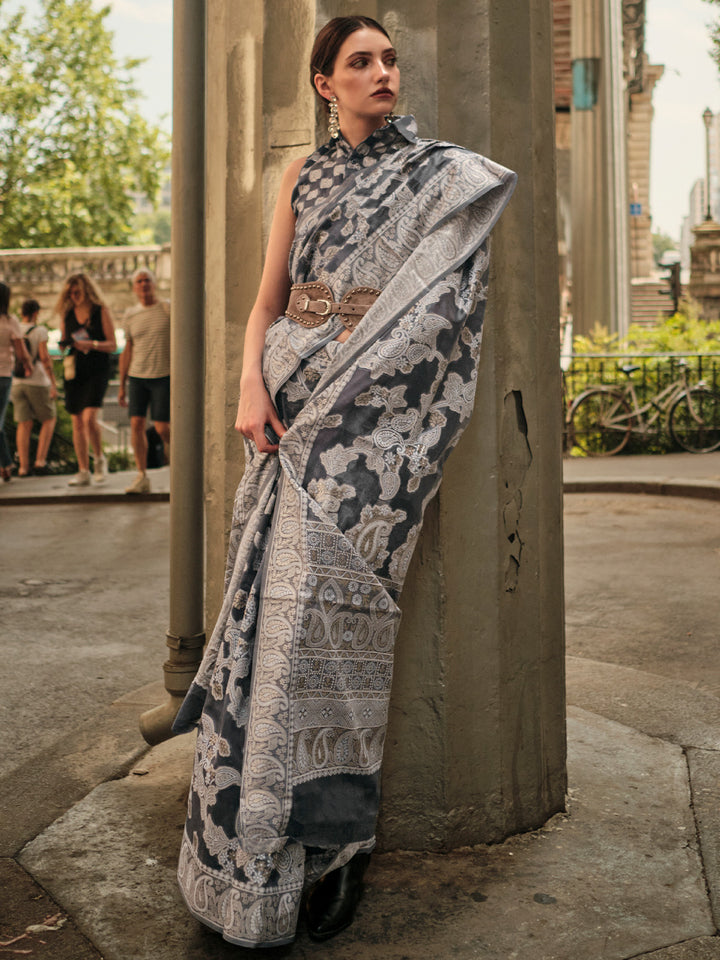 Lucknowi Saree