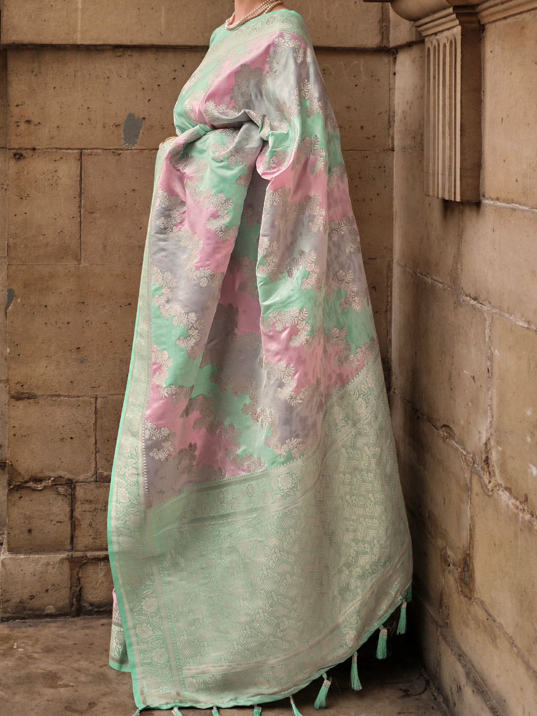Banarasi Rangkaat Saree