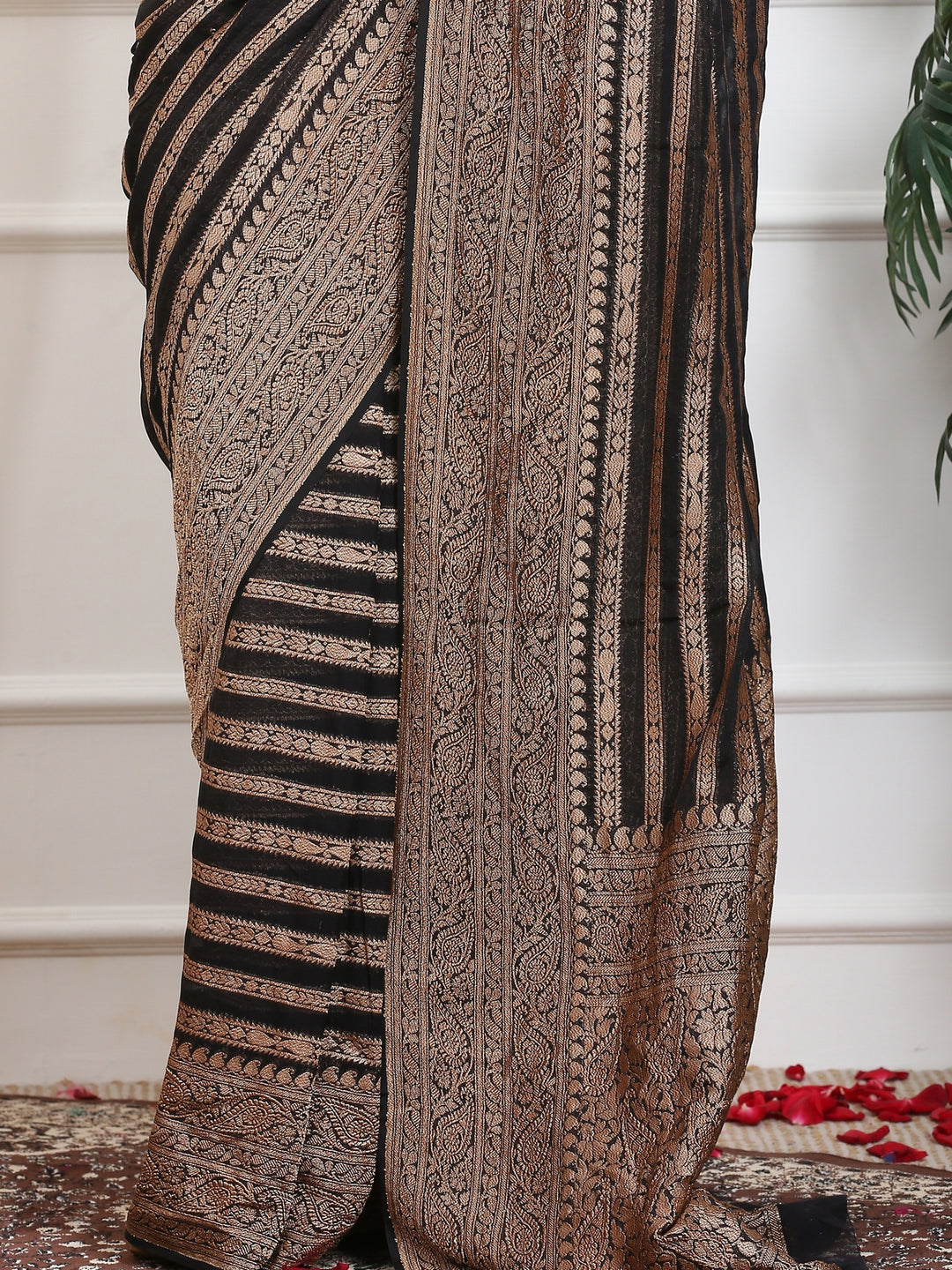 Black Leheriya Khaddi Georgette saree
